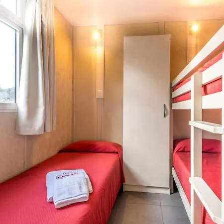 S No 900 Chalet